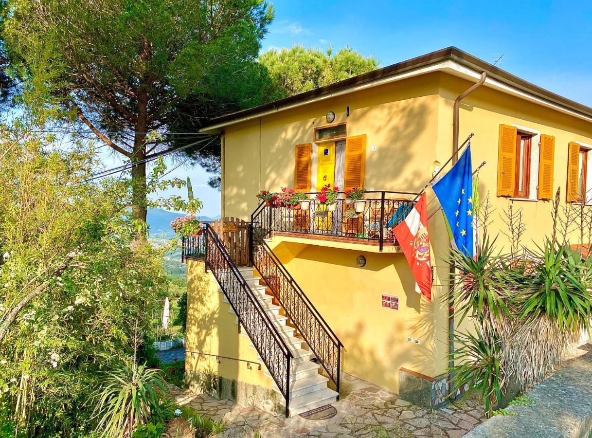 La Ginestra B&B Fosdinovo Luaran gambar