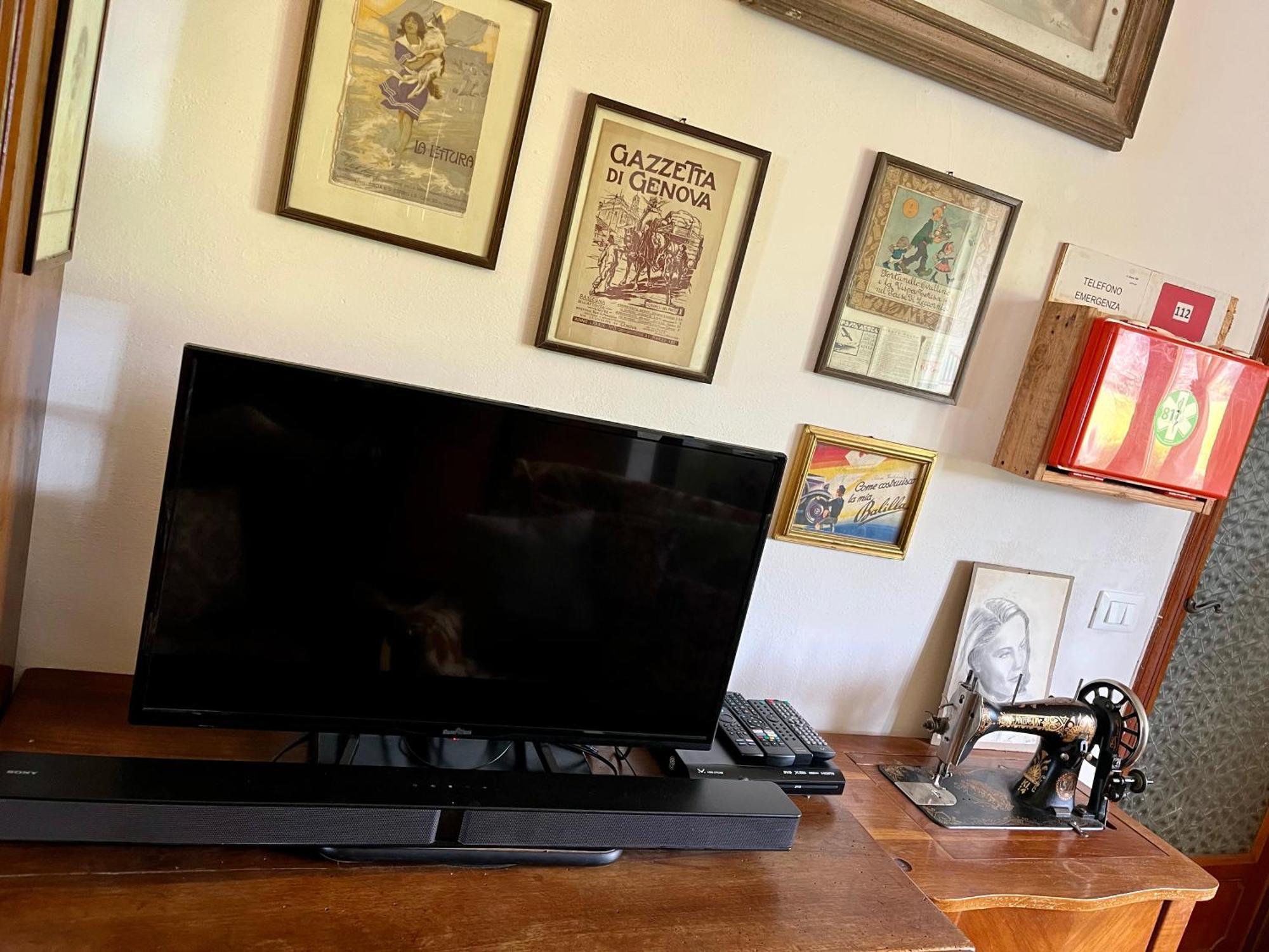 La Ginestra B&B Fosdinovo Luaran gambar